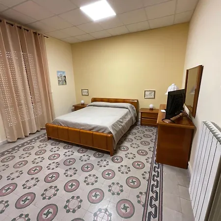 Frühstückspension In Pieno Centro Crotone