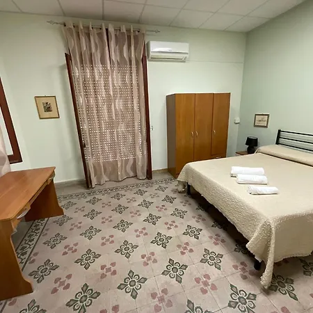 In Pieno Centro קרוטונה